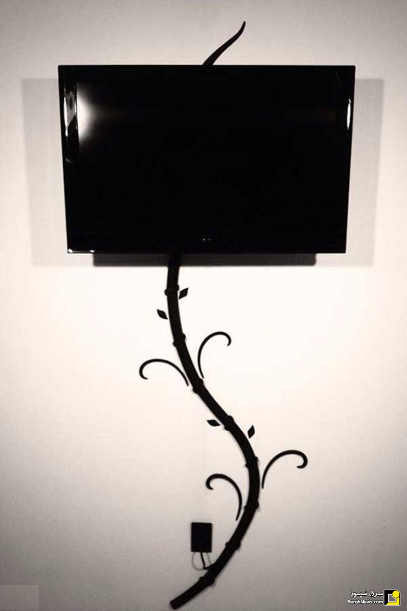 Как задекорировать провода. Декор кабеля от телевизора на стене. Декор для проводов от телевизора. Декоративный кабель канал для телевизора. Спрятать провода.