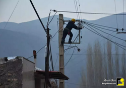 خدمات‌رسانی ۳۰ تیم عملیاتی برق در مناطق زلزله زده خوی