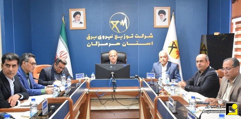 هوشمندسازی ۲۰۰ هزار کنتور برق و شتاب‌گیری طرح‌های نیروگاه‌های خورشیدی در هرمزگان