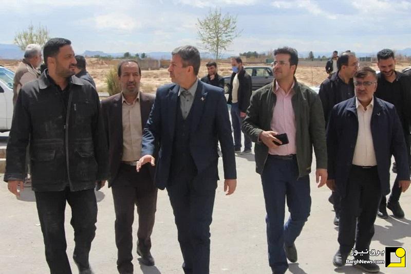 بازدید استاندار اصفهان از مناطق آسیب‌دیده شهرستان برخوار