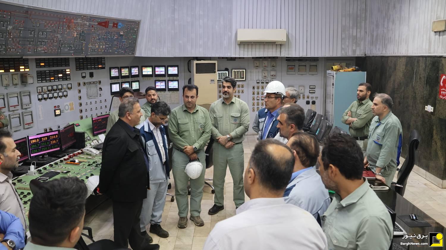 بازدید معاون راهبری تولید برق حرارتی از نیروگاه‌های استان خوزستان