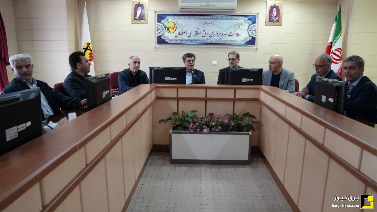 بازدید سرپرست توانیر از زیرساخت‌های صنعت برق استان اصفهان