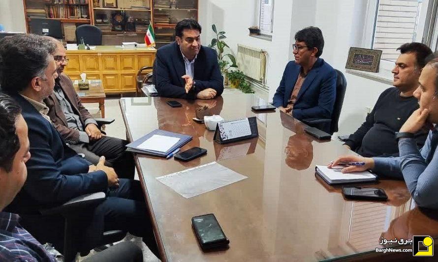 بررسی مسائل و موضوعات مرتبط با مدیریت توزیع برق شهرستان دامغان