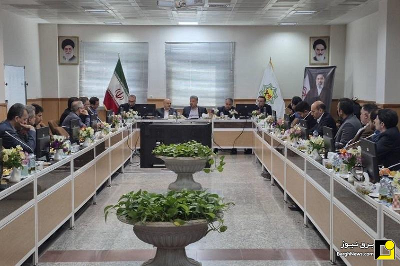 نشست راهبردی صنعت برق خراسان با حضور معاون وزیر نیرو