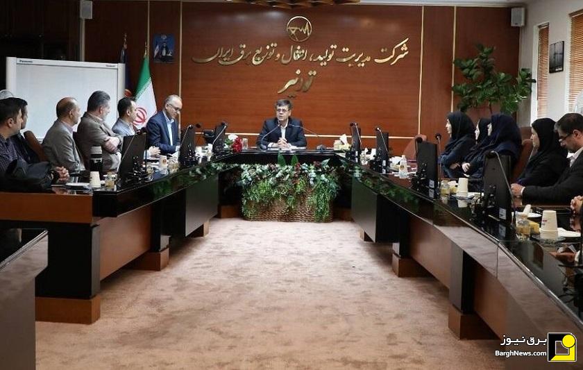 نقش روابط عمومی‌ها در ایجاد اعتماد و ارتقای جایگاه اجتماعی صنعت برق در جنگ اخیر