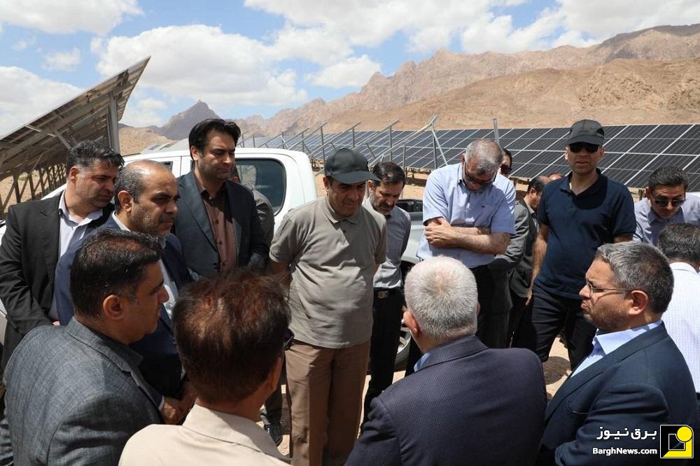 بازدید رئیس ساتبا از پروژه‌های نیروگاه‌های خورشیدی استان سمنان