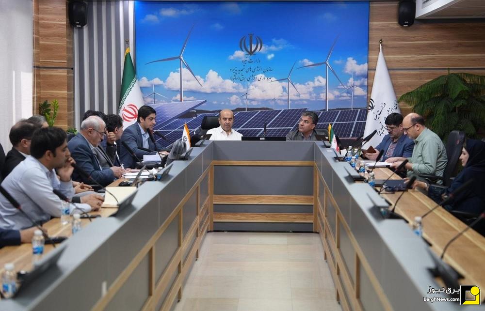 احداث پست ۴۰۰ کیلوولتی و ۱۰۰۰ مگاواتی برای اتصال نیروگاه‌های خورشیدی اطراف تهران