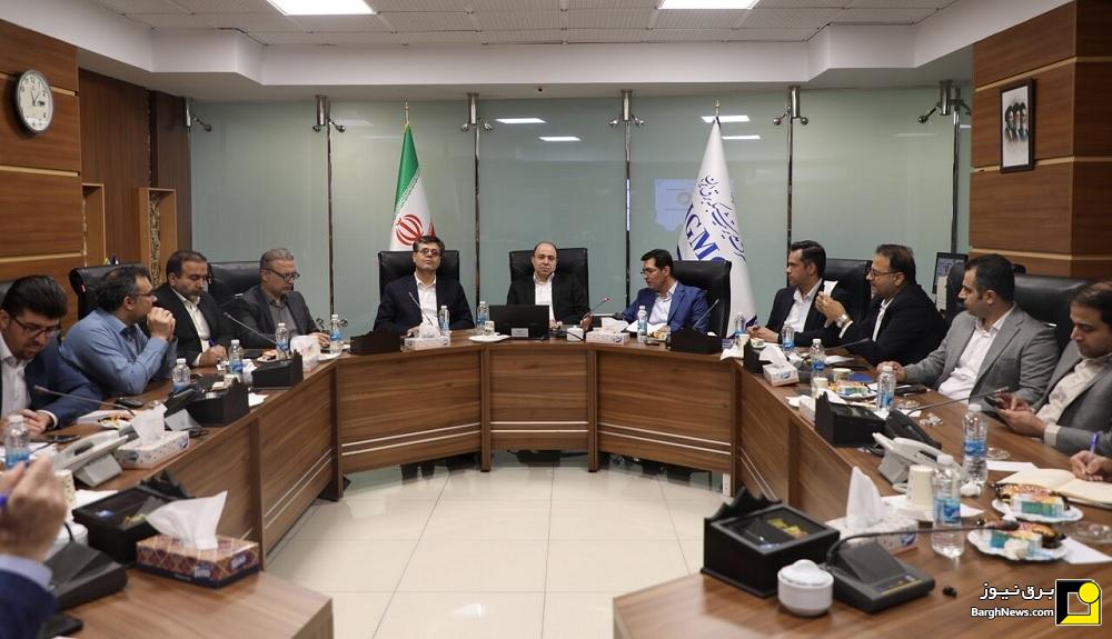 مدیرعامل توانیر از مرکز دیسپاچینگ و مدیریت شبکه برق ایران بازدید کرد