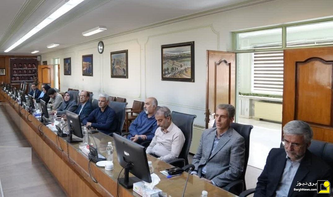 اجرای فرایند ممیزی خارجی نظامهای مدیریتی شرکت برق منطقهای اصفهان اجرای فرایند ممیزی خارجی نظامهای مدیریتی شرکت برق منطقهای اصفهان